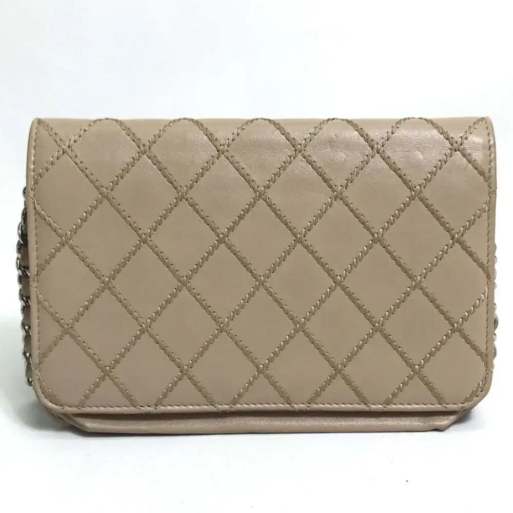 CHANEL Cream Wallet